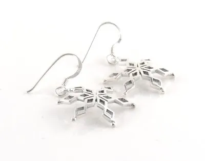 $13.96 • Buy Sterling Silver Rounded Snowflake Earrings - Free Gift Packaging