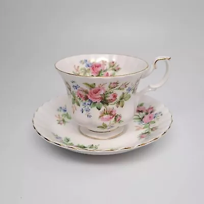 Royal Albert Bone China England Moss Rose Teacup & Saucer Set Floral Vintage • $12.99