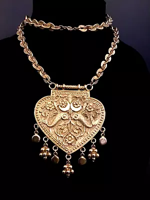 Massive Vintage Lisner Etruscan Style Kissing Fish Statement Pendant/necklace ! • $49.99