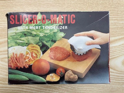 £0.50 • Buy Slicer-o-matic - Retro Rolling Slicer