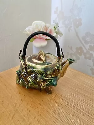 Quirky Vintage 1960s Japanese Majolica Conch Shaped Teapot • £10