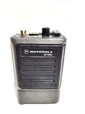 MOTOROLA MT1000 UHF 152.9 To 174 Mhz. 16 Channels Radio • $37.13