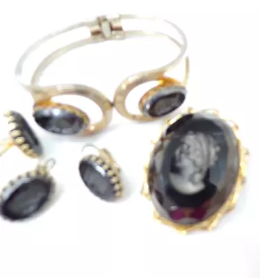 Vintage Reverse Carved Black Cameo Set Brooch Bracelet Ring Clip On Earrings • $18.99