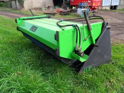 LWC Bucket Brush With Matbro Brackets Year 2022 Done Little Work • £2950