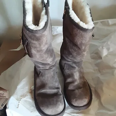Ugg Australia Retro Cargo Side Zip Sheep Fur Lined Brown 1895 Women Boot Size 8 • $39