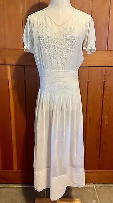 PRISTINE 1920s VINTAGE HUNGARIAN EMBROIDERED & SMOCKED VOILE DRESS ~ Sz XS • $275