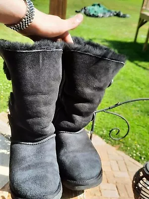 UGG Bailey Button Triplet II Women's Boot Size 6 - Black (1016227) • $19