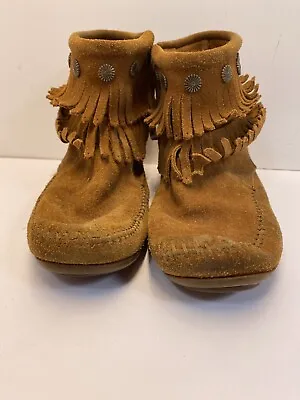 Minnetonka 692 Ankle Boots Moccasins Zip Up Suede Conchos Women's Size 7 • $24.99