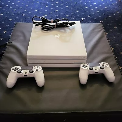 $245 • Buy Sony PlayStation 4 Pro 1TB - White + 2 Controllers - Excellet Condition