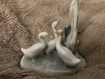 £5 • Buy Lladro Nao Vintage 4  Figurine Of Swans