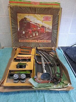 Vintage -Mettoy Tin Toy Wind Up Combination Passenger Train Set In Original Box  • £95