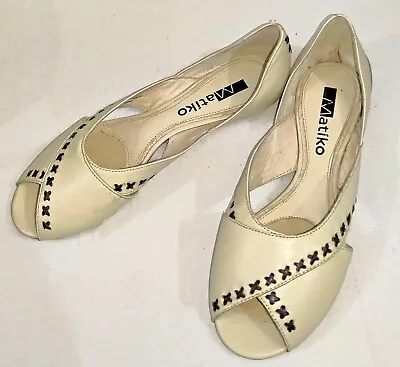 MATIKO Leather Cut Out Flats Size 7 Open Toe Beige Brown Trim Leather Sole • $13.50