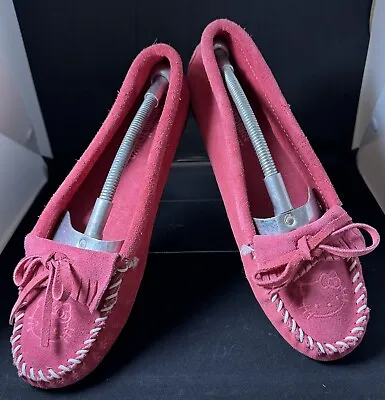 Minnetonka Pink Suede Embroidered Sanrio Hello Kitty Moccasins Shoes US 9 UK 7 • £45