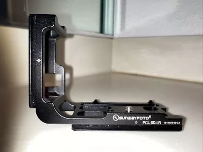 Sunwayfoto PCL-5DIIIR L-Bracket Plate Canon 5D3 Mark III Arca Swiss Compatible • $35