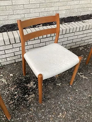 One Mid Century Niels Otto Moller For JL MOLLER Model 84 Teak Dining Chair • $400