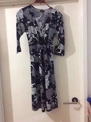 Ladies Pea In A Pod Maternity Dress - Size 10 • $7