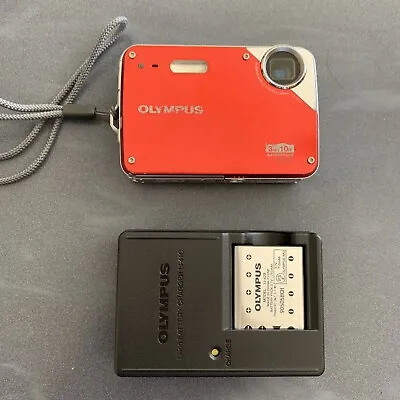 OLYMPUS Waterproof Digital Camera Red X-560WP W BATTERY & CHARGER • $29.92