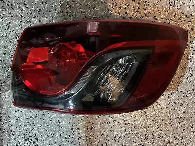 13 14 15  Mazda CX-9 Right Outer Passenger Side Tail Light Lamp OEM - Corner • $95