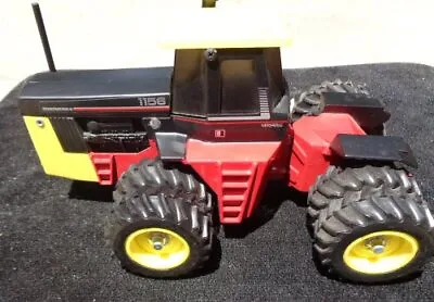 SCALE MODELS FORD VERSATILE SERIES DESIGNATION 6  1156 DUALS RED 1/32nd SCALE • $79.95