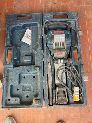 £325 • Buy Bosch GSH16-28 Concrete Breaker 110v Inc Carry Case 