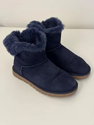 Sz 8 - Ugg Mini Bailey Bow Navy Blue Suede Lined Winter Boots 1006057 • $45