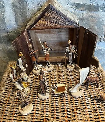 African Hand Made 11 Piece Nativity Set With Stable (8 Inch) • £19.95