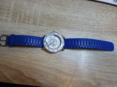 £10 • Buy Juicy Couture Watch With Blue Rubber Strap