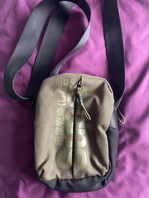 £5 • Buy Superdry Shoulder Bag, Fair Condition, Evidence Of Wearing, Staining On Letters