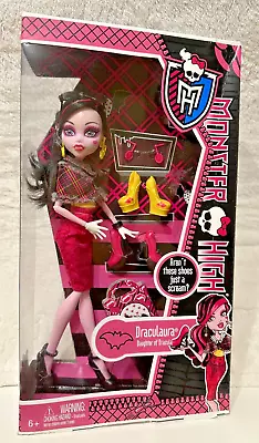 Monster High Love Shoes Draculaura Doll - NIB- Crease • $175
