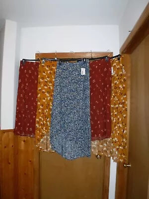 Size Plus Maxi  Skirts Size 4X2X1X SonomaMulti Color Floral Pull On NWT • $17.50