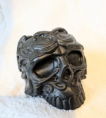 Pot Skull Make-up Brush Holder • £8