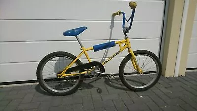 HUFFY PRO THUNDER Old School 80's ALL ORIGINAL 20 INCH BMX Bike. • $580.45