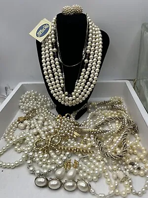 Stunning Lot Vintage Faux Pearl Lot Richelieu Napier Pell Hong Kong • $150