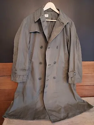 Vintage Mens 40R Green Double Breasted Belted Military Trench Coat 8405-965-2157 • $25.95
