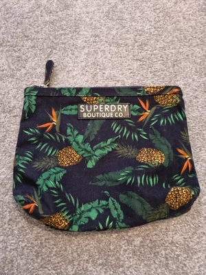 £0.99 • Buy Superdry Cosmetic Bag