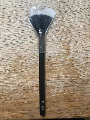 KIKO MILANO MAKE UP Face Powder Fan Brush  12 • £9.50