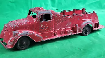 Vintage 1950’s Metal Masters Company 10” Long Red Fire Truck With Driver Figure • $10.95