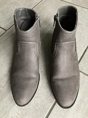 Mantaray Ladies Grey Low Heeled Ankle Boots Size 36 / 3. Great Condition. • £12.99