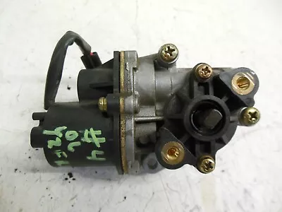 28G23 Yamaha YZF R1 2006 Throttle Body Actuator 5VY-85850-00-00 2D1-85870-00-00 • $89.49