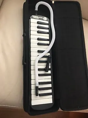 Hohner Melodica Student 32 With Case 2 Mouth Pieces • $50