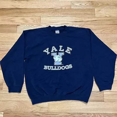 Yale Bulldogs Crewneck Sweatshirt Navy Blue Gildan Heavy Blend Mens Size Large • $24.95