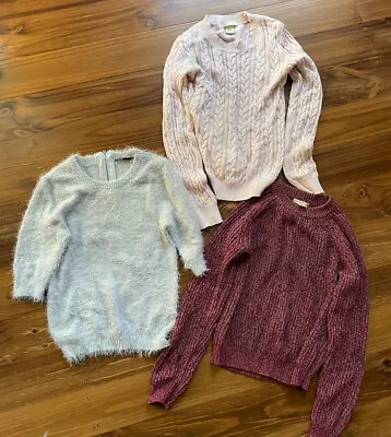 $8 • Buy Womens Winter Clothing Bundle Size XS Jumpers, Scarves, Caps - Forever New, H&m