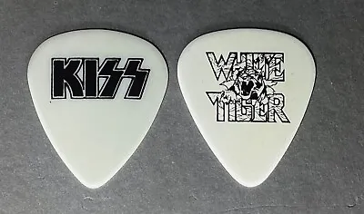 💥RARE - Mark St. John KISS Promo & White Tiger Personally Signed Guitar Picks💥 • $199.66