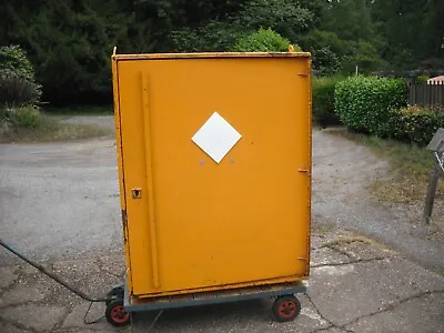 £275 • Buy Heavy Duty Chemical / Paint / Tool  Store. (fork And Lifting Points)