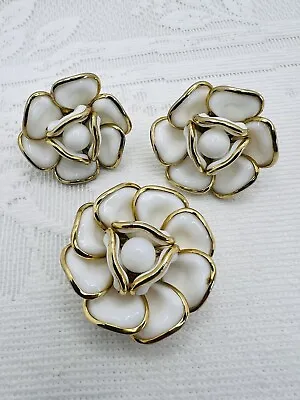 Vintage Crown Trifari Alfred Phillip White Gripoix Glass Flower Brooch Earrings • $149.99