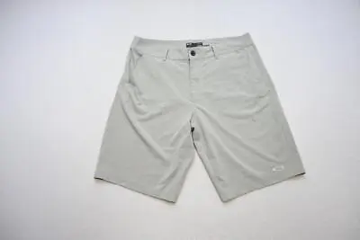 Oakley Golf Shorts Gray Athletic Performance Wicking Flat Stretch Mens Size 36 • $33.74