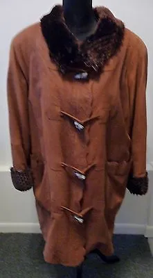 Fendi Vintage Pebbled Leather & Fur Coat With Removable Vest Size 42/8 $4500. • $449.99