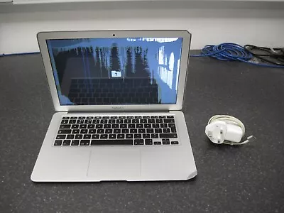 DAMAGED APPLE MACBOOK AIR 13  LAPTOP (2017) MQD32B/A CORE I5 1.8GHz 8GB (RN6577) • £40