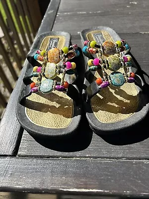 Grandco Women's Shoes Mystical Slide Beaded Waterproof Molded Sole Sandals Sz 7 • $24.99