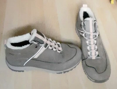 £48 • Buy New Ladies CLARKS TRIGENIC GOR-TEX Nubuck Beige Walking Boots - Size UK 7D